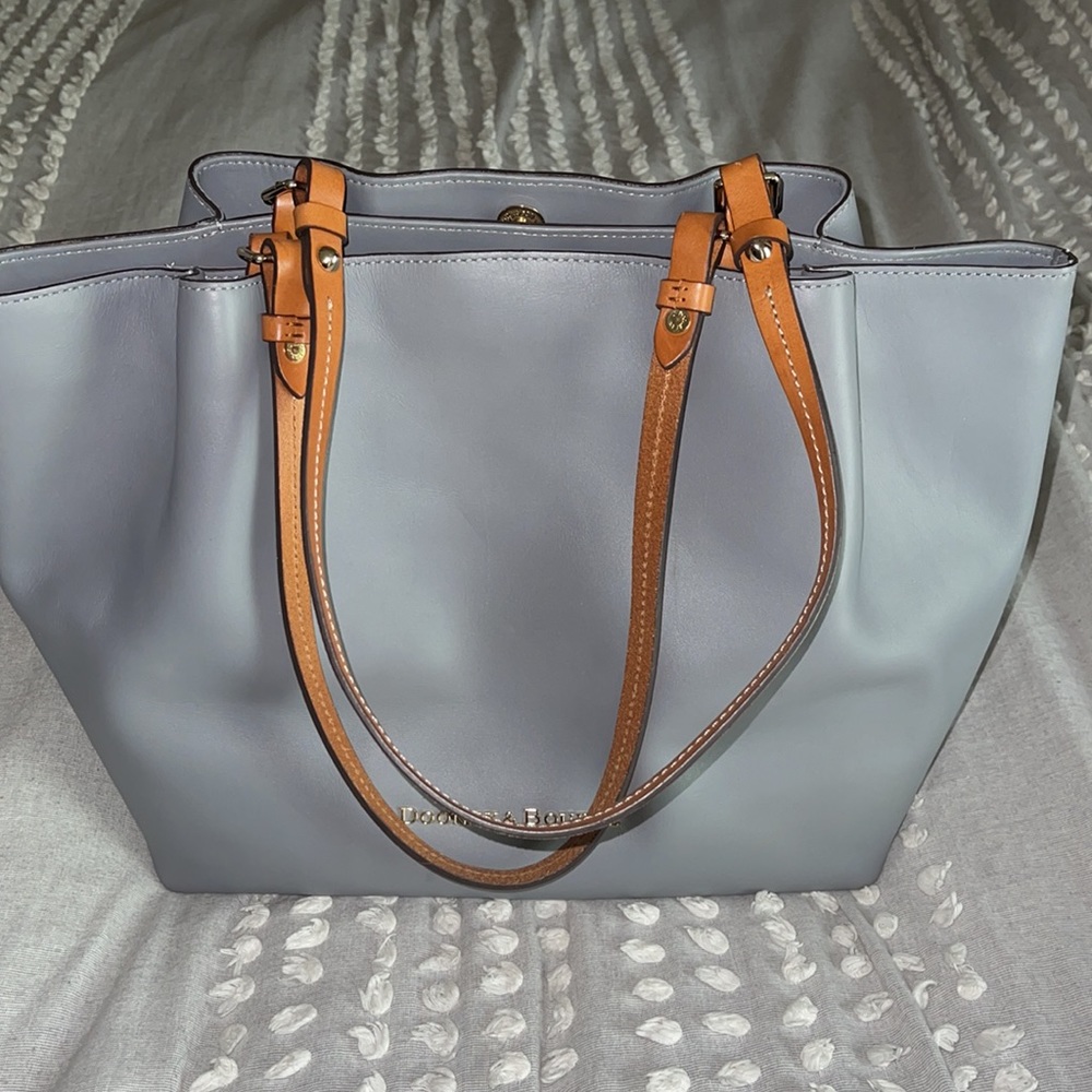 Dooney & Bourke City Flynn bag
